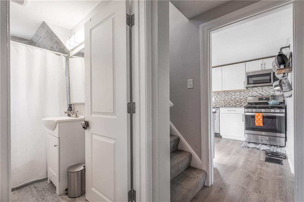 56 Coraopolis Road Coraopolis, PA 15108 - Photo 14 of 25 Gallery Image 14