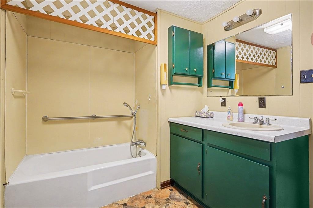 123 Cowan Road Covington, GA 30016 - Photo 18 of 37