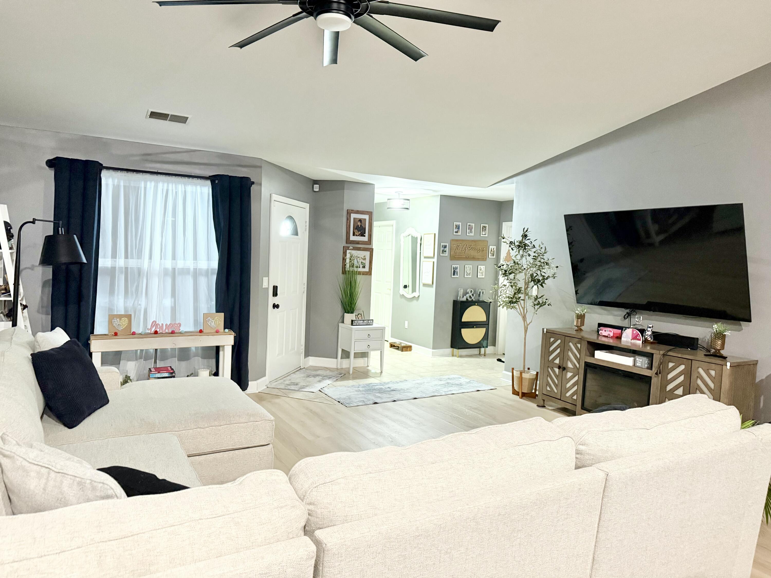 9146 Williams Street Merrillville, IN 46410 - Photo 3 of 9 3000x2250