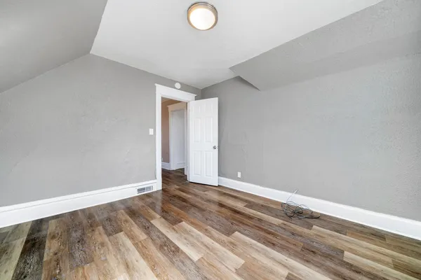 $155,000 | 906 South 5th Street, Rockford, IL 61104