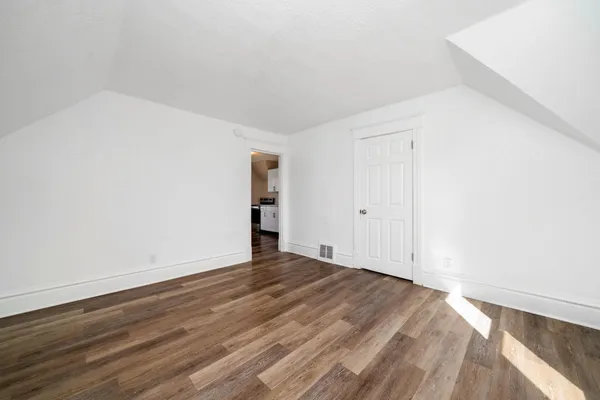 $155,000 | 906 South 5th Street, Rockford, IL 61104