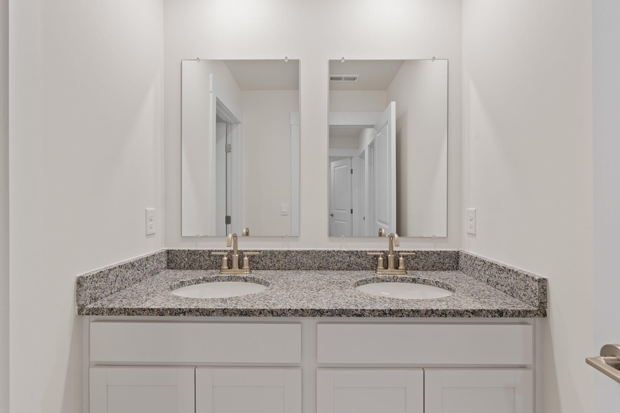 7559 Bendire Loop Hixson, TN 37343 - Photo 25 of 32 118-web-or-mls-DR HORTON 163-27