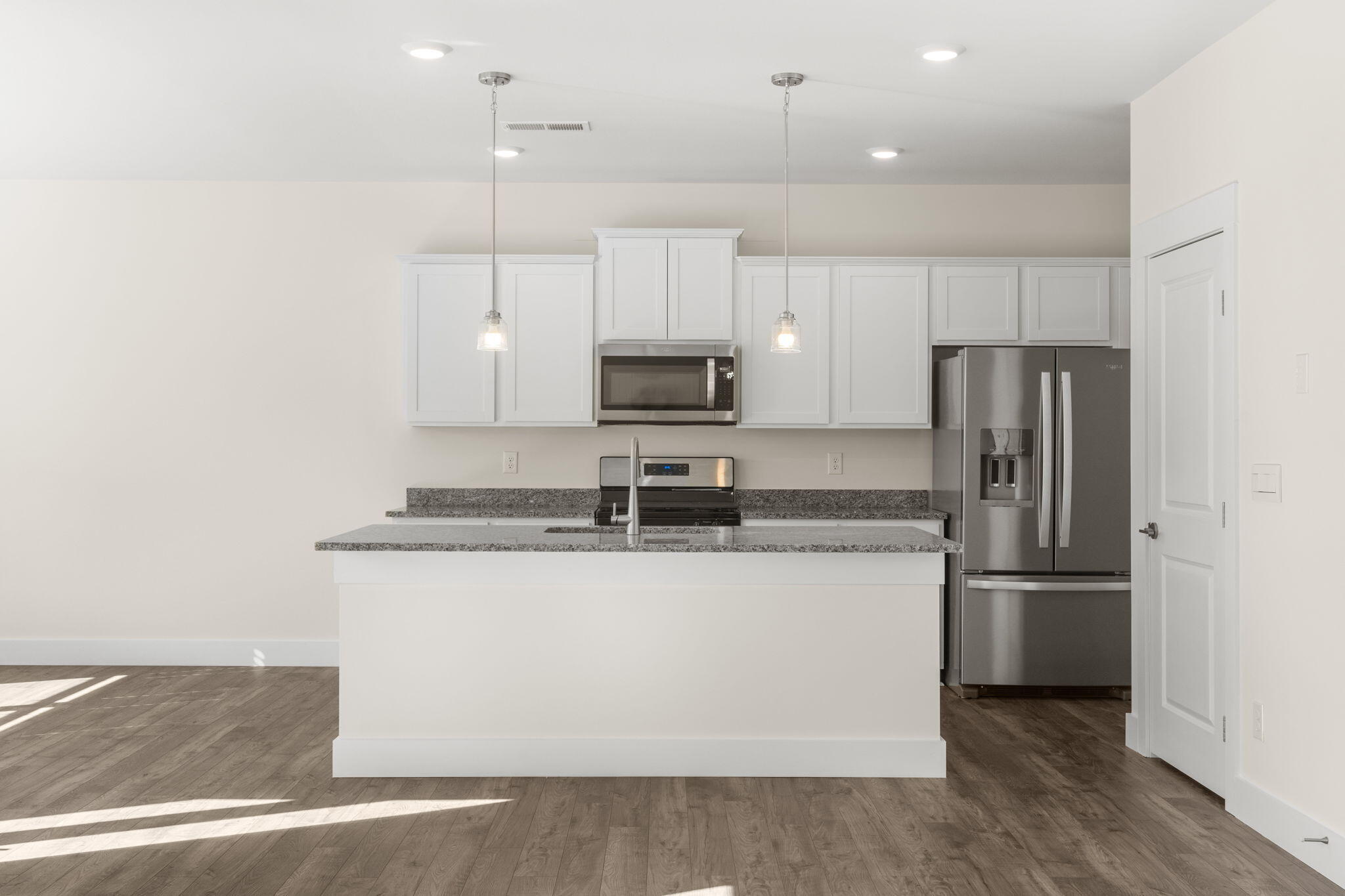 7559 Bendire Loop Hixson, TN 37343 - Photo 4 of 32 97-web-or-mls-DR HORTON 163-6