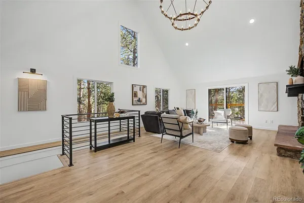 $1,369,000 | 29036 Clover Lane, Evergreen, CO 80439