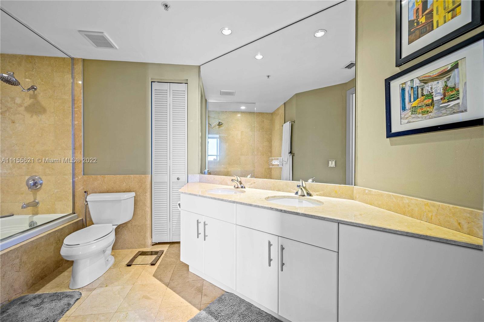 801 Brickell Key Boulevard, Unit 3112 Miami, FL 33131 - Photo 31 of 52