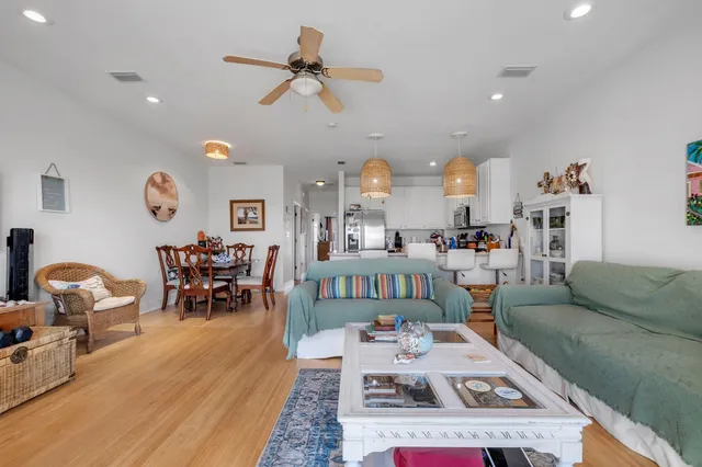 $665,000 | 1648 Alligator Drive, Unit 327, Alligator Point, FL 32346