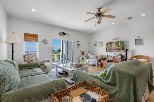 $665,000 | 1648 Alligator Drive, Unit 327, Alligator Point, FL 32346