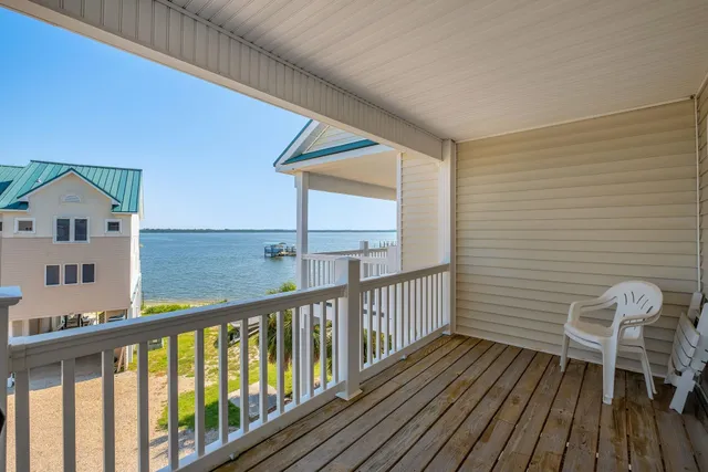 $665,000 | 1648 Alligator Drive, Unit 327, Alligator Point, FL 32346