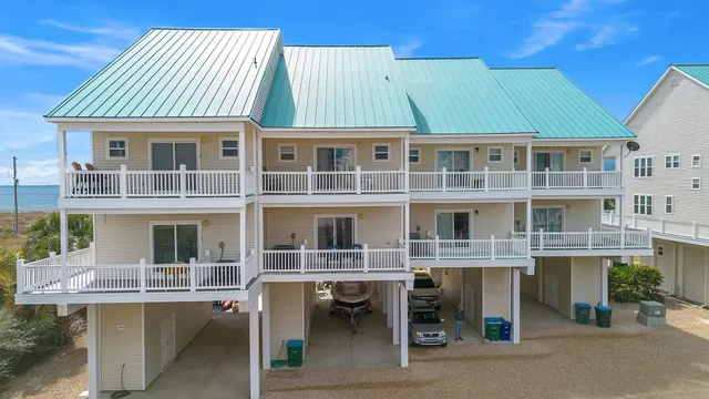 $665,000 | 1648 Alligator Drive, Unit 327, Alligator Point, FL 32346