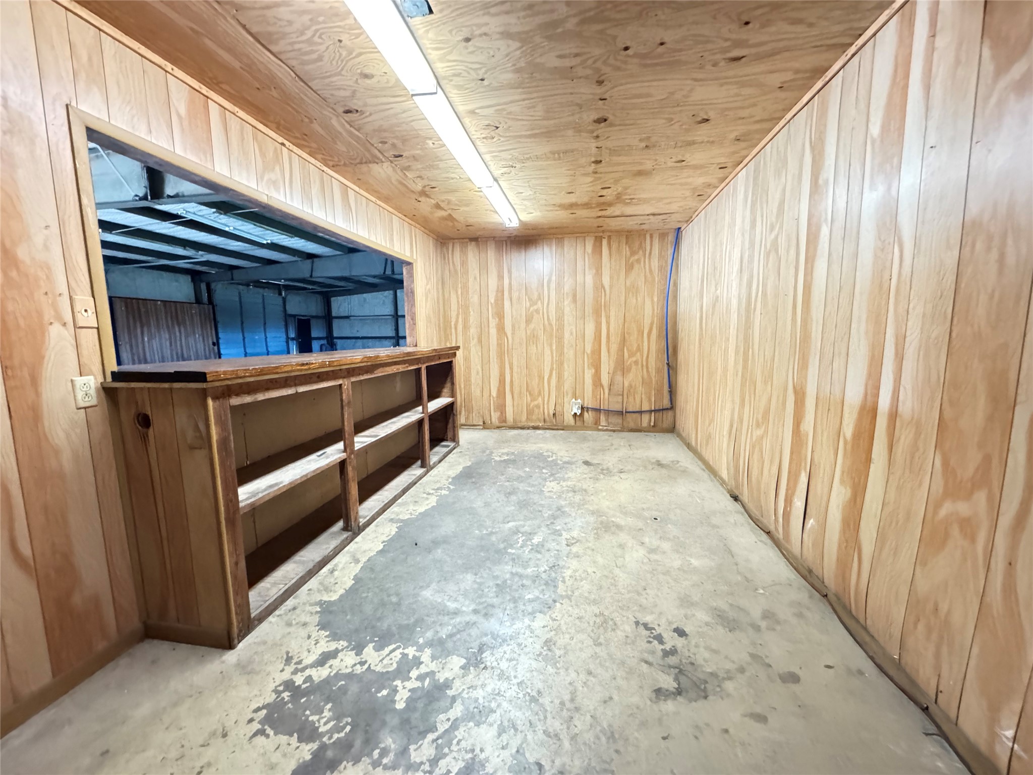 51 New Wehdem Road Brenham, TX 77833 - Photo 9 of 20 a view of entryway
