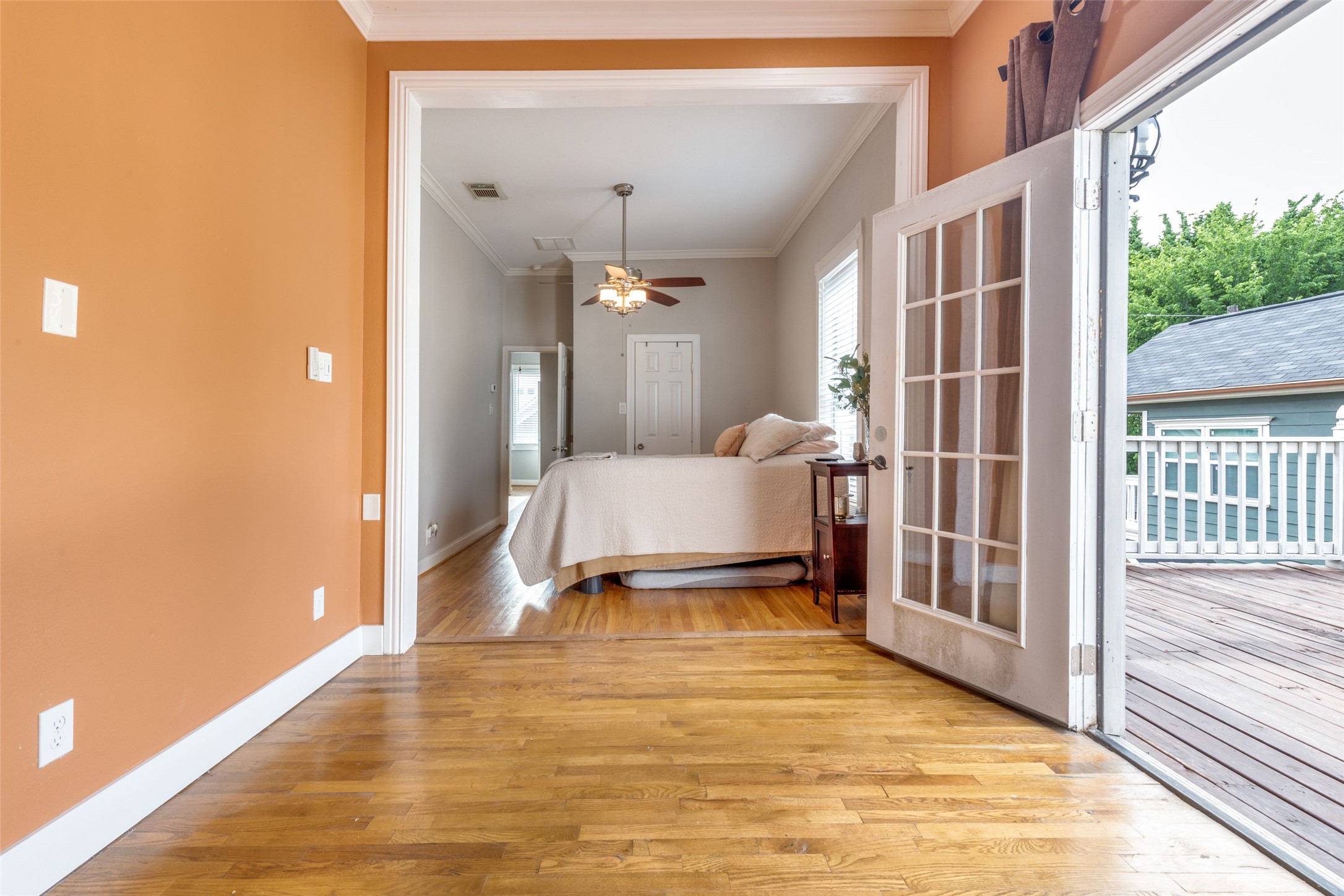 1220 Bingham Street Houston, TX 77007 - Photo 23 of 29 Extra room space.