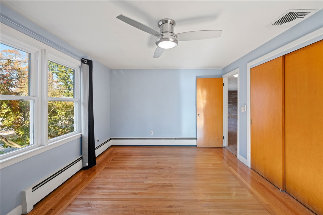 24 Craig Road Warwick, RI 02886 - Photo 16 of 36 Gallery Image 16