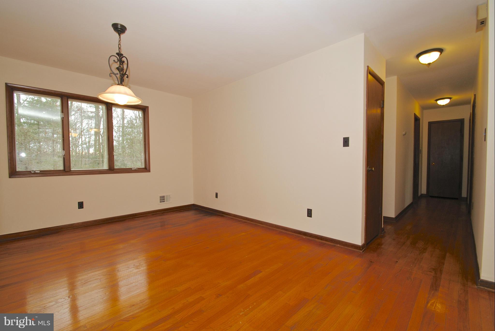 1289 Rossback Road Davidsonville, MD 21035 - Photo 11 of 19 Dining Room