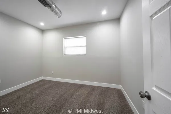 $899 | 2060 North Delaware Street, Unit 12, Indianapolis, IN 46202