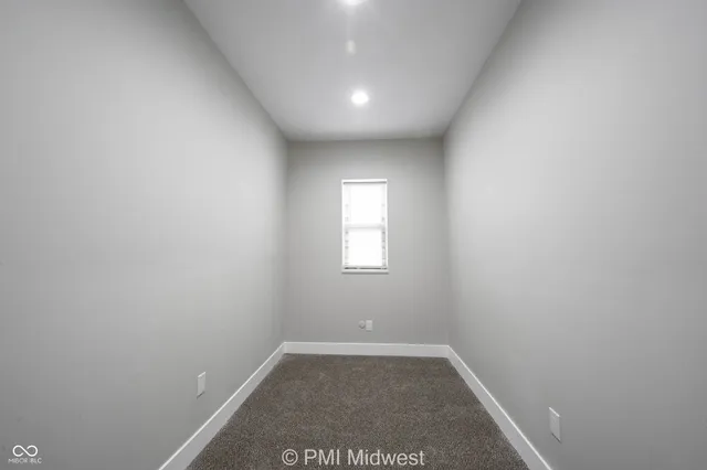 $899 | 2060 North Delaware Street, Unit 12, Indianapolis, IN 46202