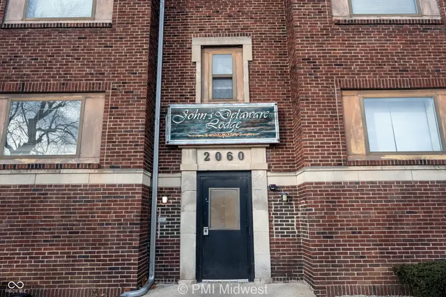 $899 | 2060 North Delaware Street, Unit 12, Indianapolis, IN 46202