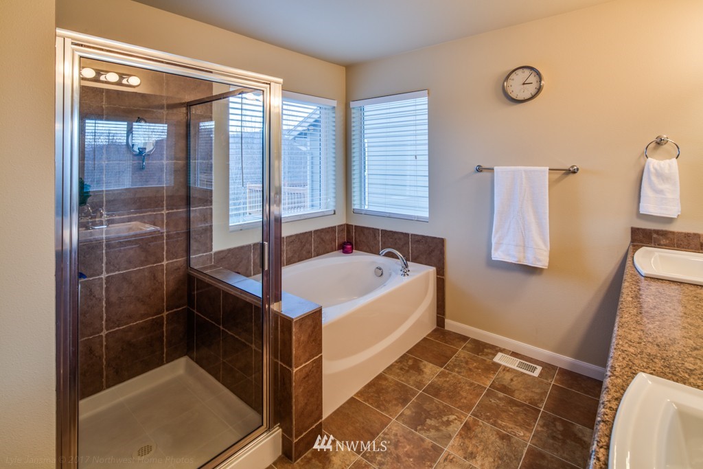 860 Panorama Ridge Mount Vernon, WA 98273 - Photo 16 of 25 Gallery Image 16