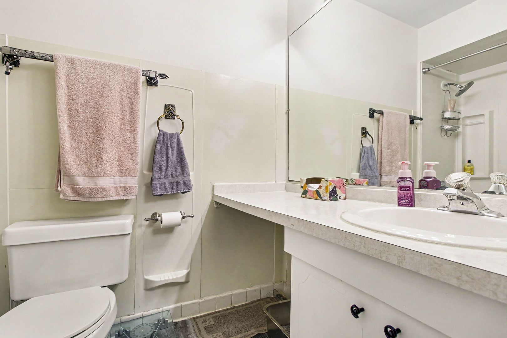 2711 Hobson Road, Unit 2 Woodridge, IL 60517 - Photo 13 of 16 Gallery Image 13