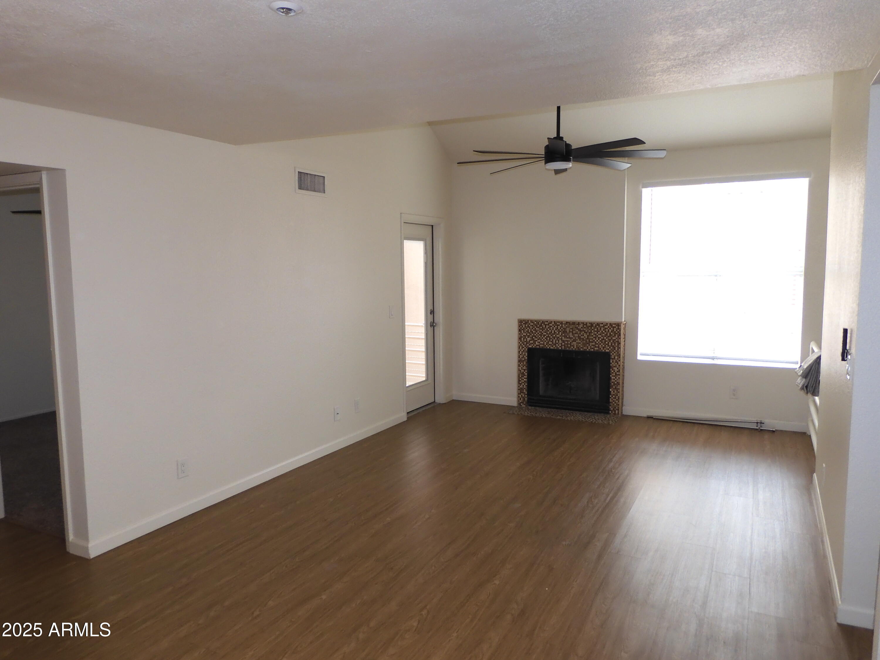 154 West 5th Street, Unit 242 Tempe, AZ 85281 - Photo 6 of 23 Living Room