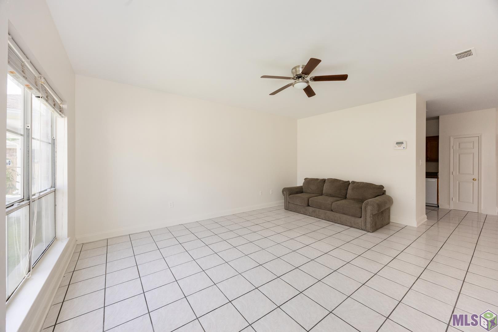 9540 Lindale Avenue, Unit A Baton Rouge, LA 70815 - Photo 3 of 24