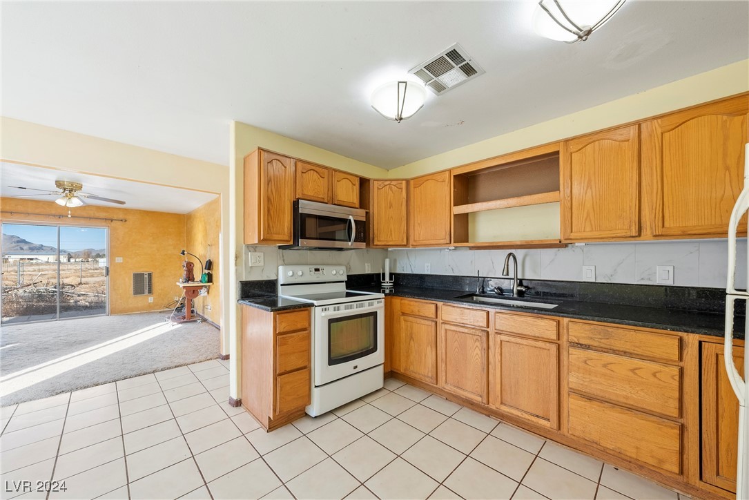 2270 Gally Road Pahrump, NV 89060 - Photo 8 of 33 Gallery Image 8