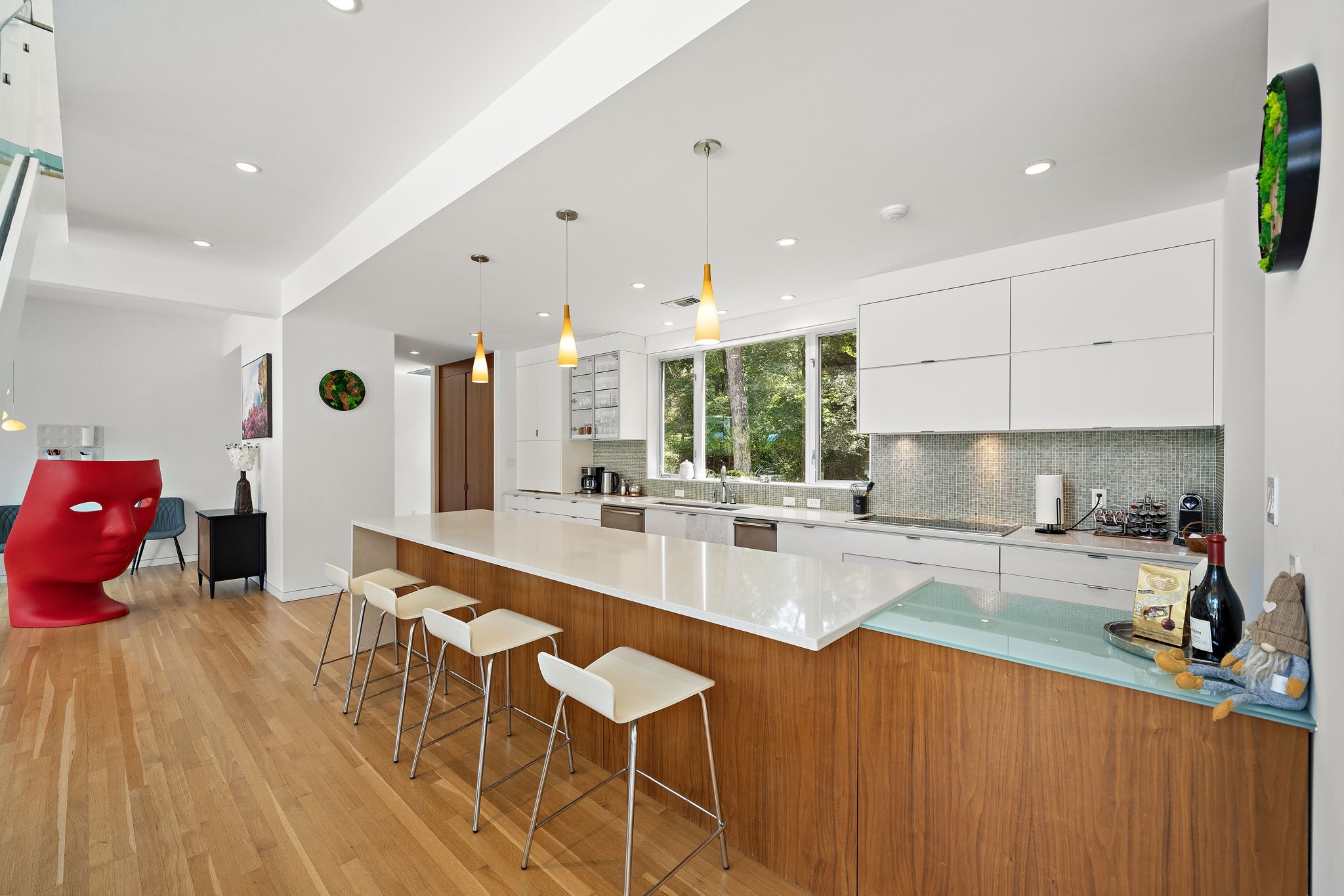 118 Angel Leaf Road Spring, TX 77380 - Photo 8 of 50 Chef’s kitchen features ample cabinetry, modern appliances, and a spacious island.