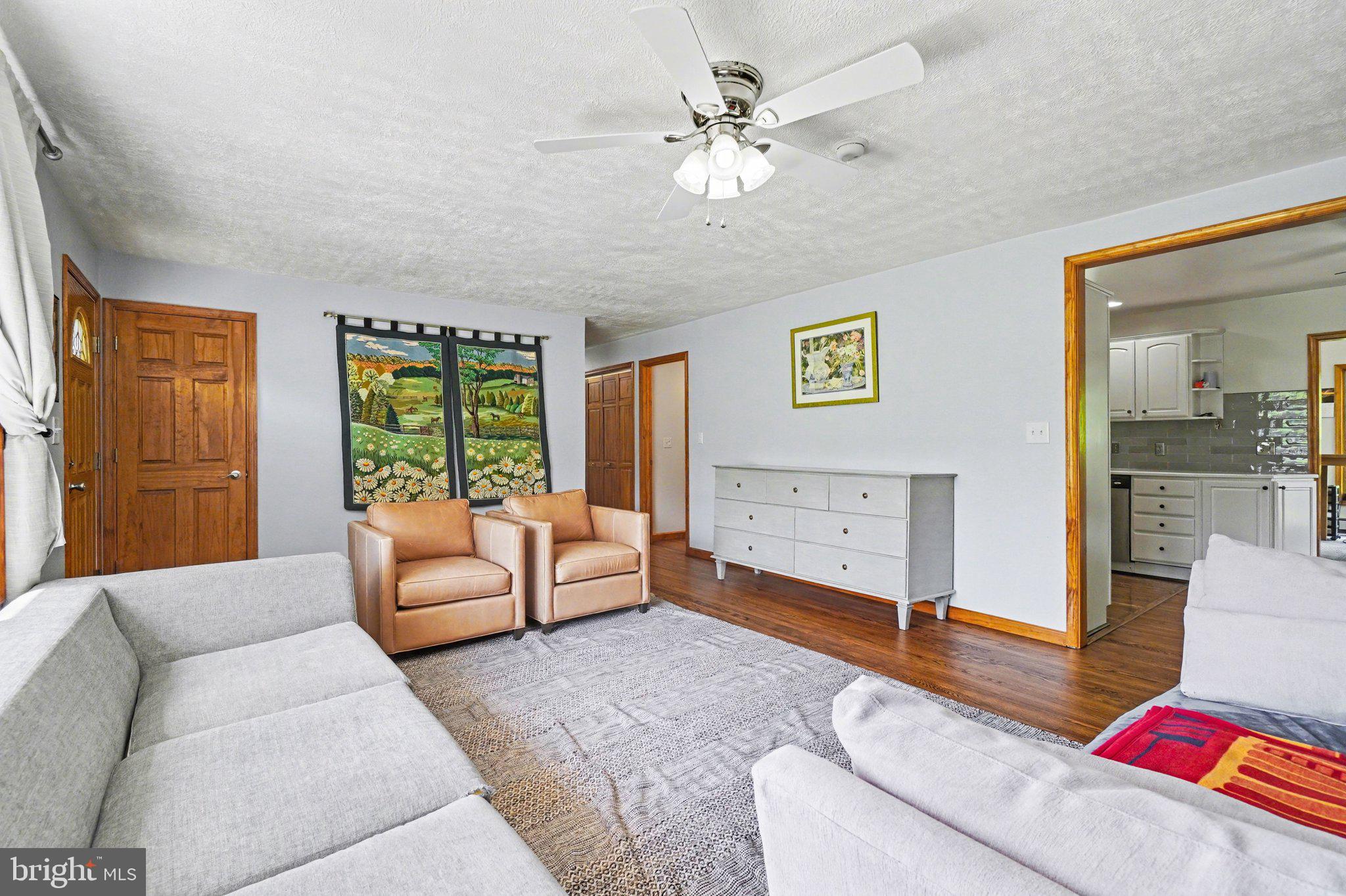 10416 Jonestown Road Annville, PA 17003 - Photo 4 of 35