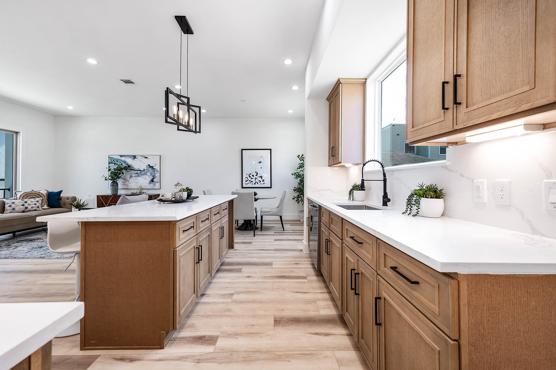 3201 St Emanuel Street, Unit A Houston, TX 77004 - Photo 17 of 37 Kitchen