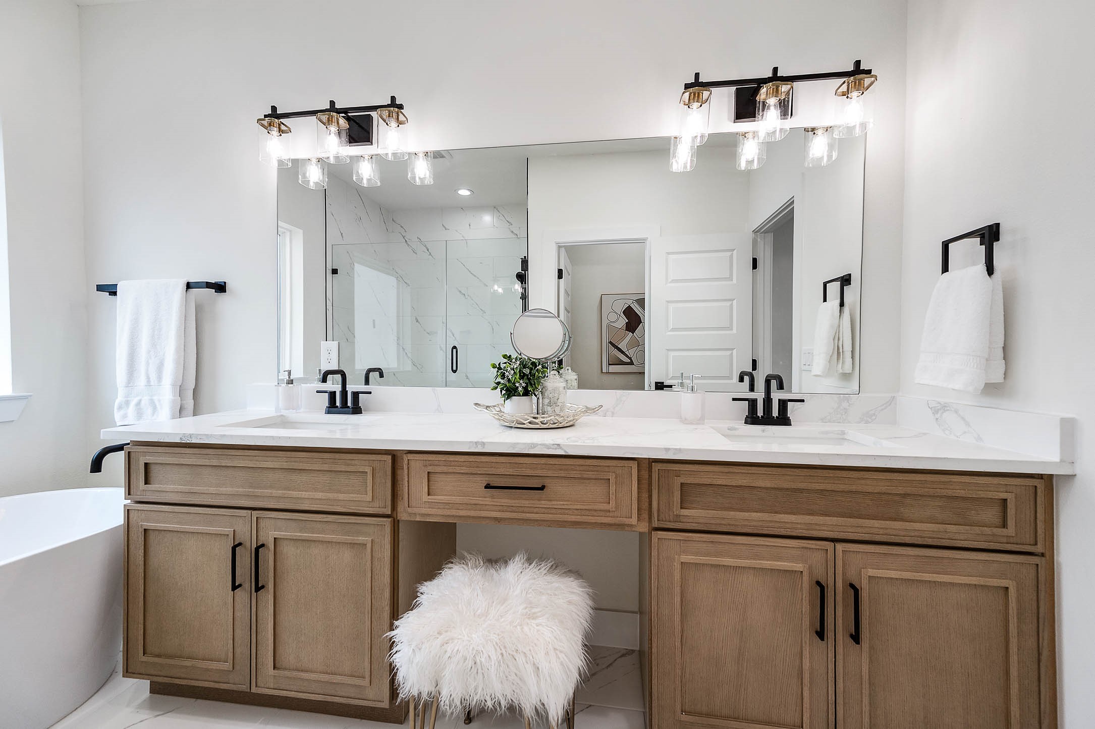 3201 St Emanuel Street, Unit A Houston, TX 77004 - Photo 28 of 37 Primary Bathroom