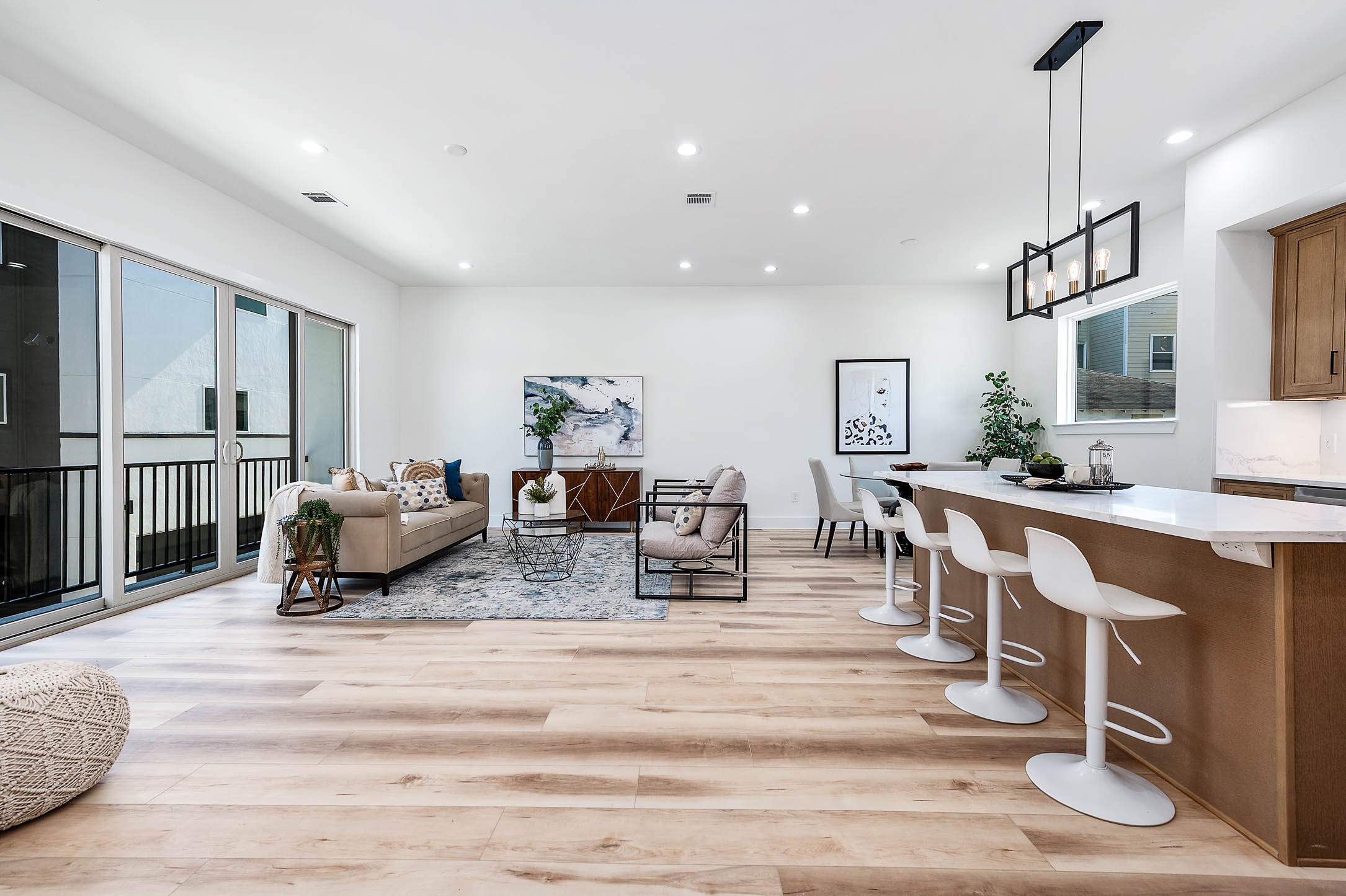 3201 St Emanuel Street, Unit A Houston, TX 77004 - Photo 9 of 37 Kitchen/Living Room