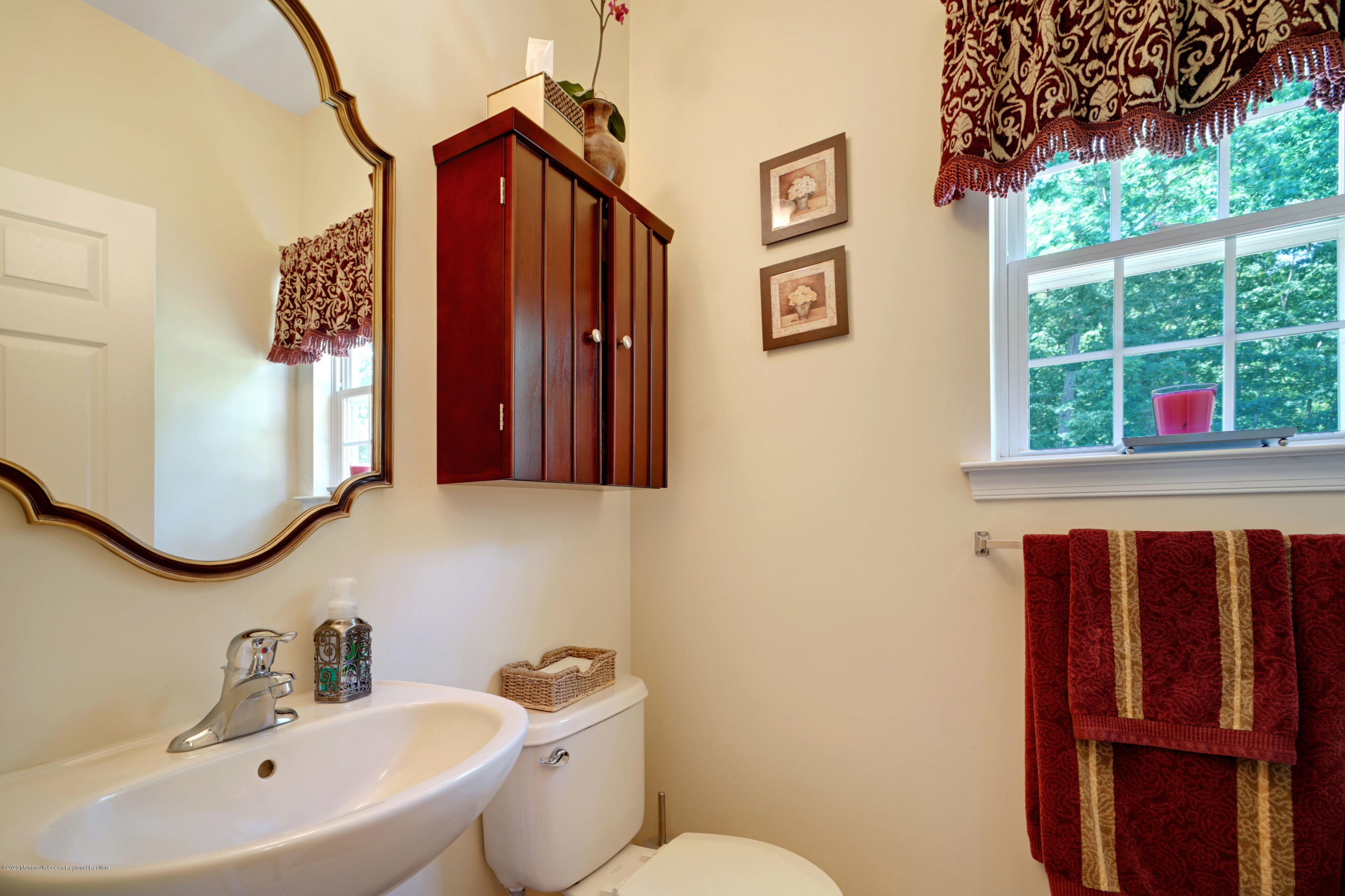 1018 Aumack Road Jackson, NJ 08527 - Photo 17 of 37 Powder Room