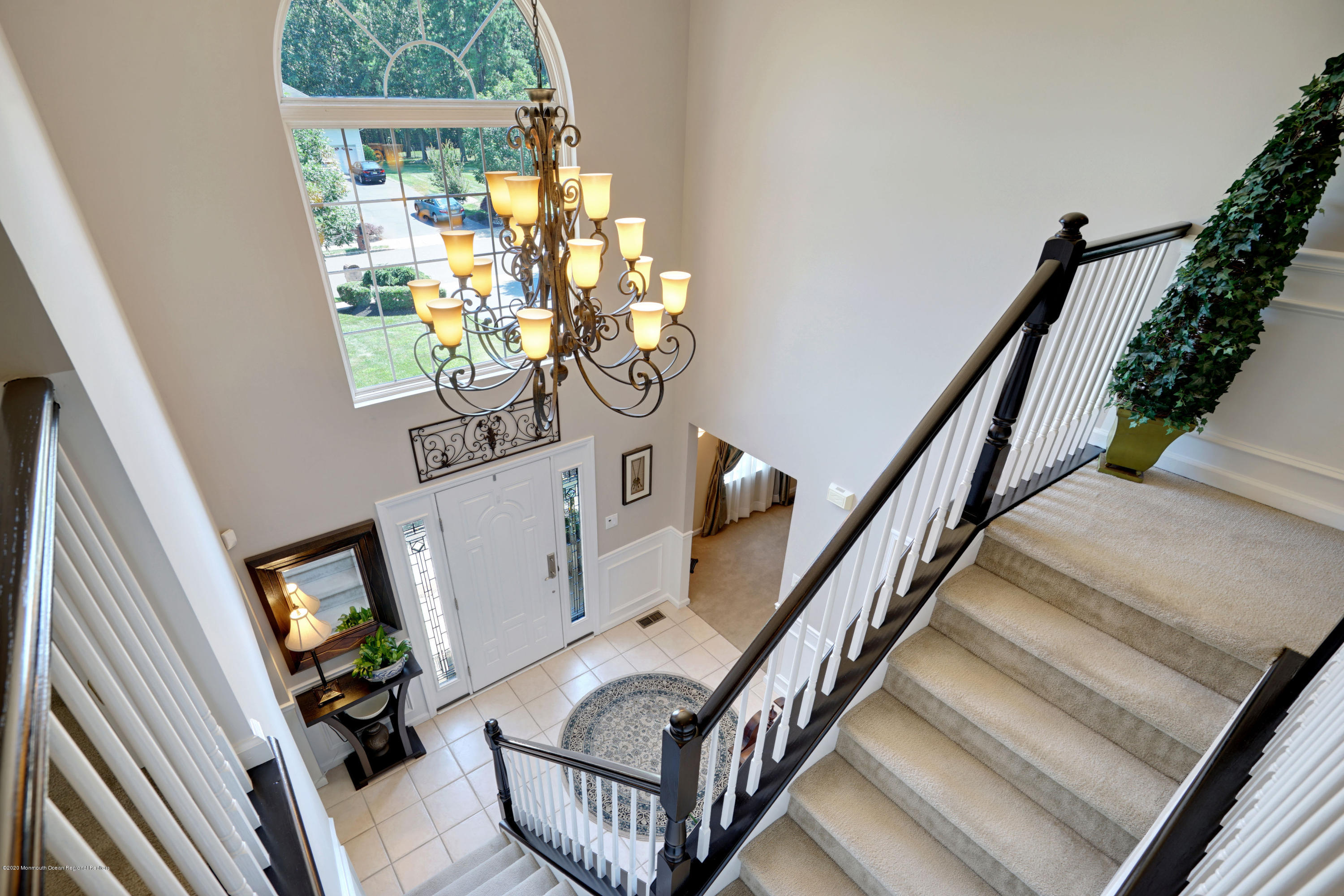 1018 Aumack Road Jackson, NJ 08527 - Photo 19 of 37 Foyer view
