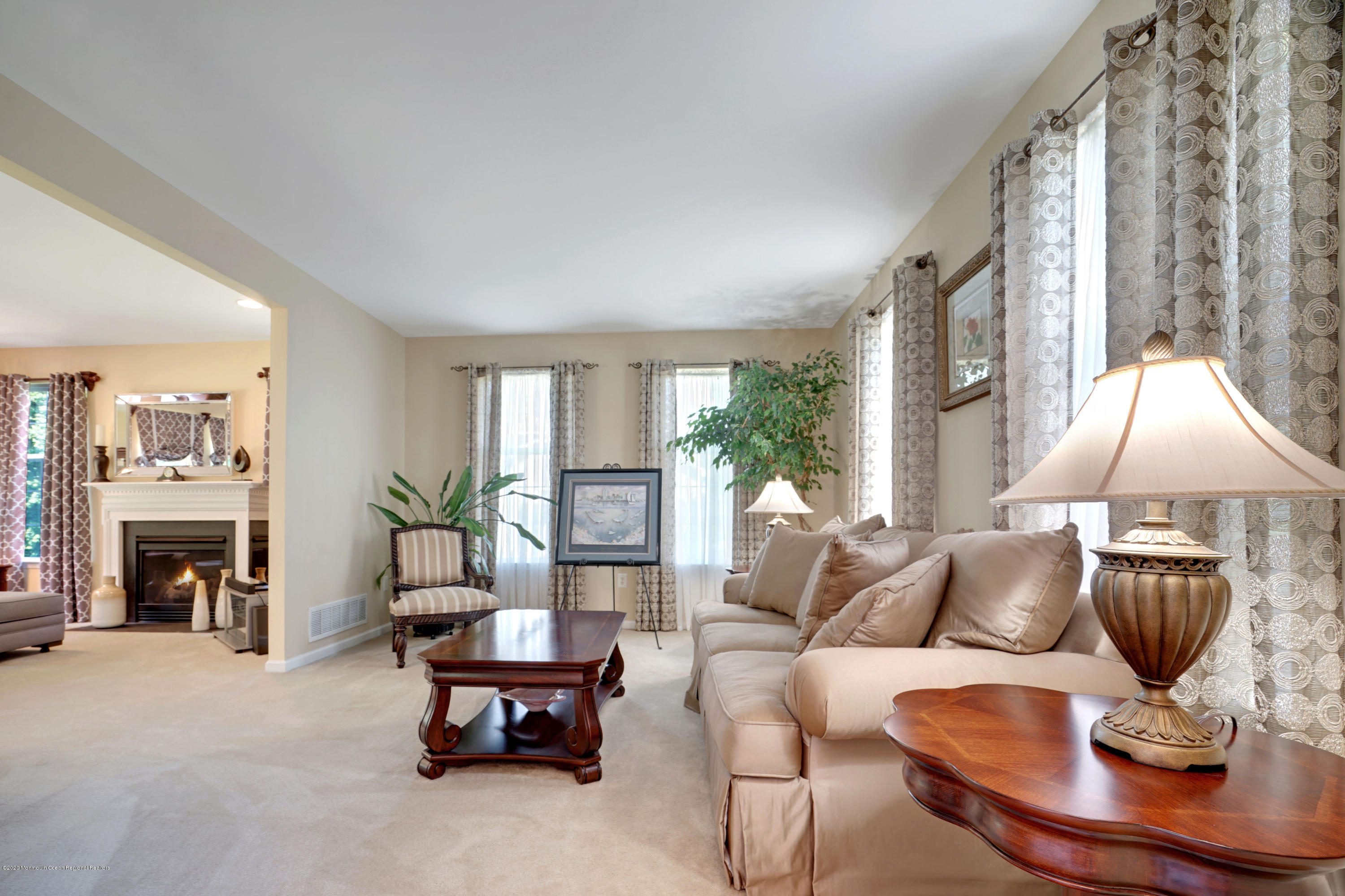 1018 Aumack Road Jackson, NJ 08527 - Photo 6 of 37 Living room