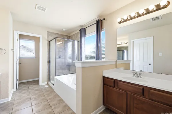 $2,395 | 1914 Lake Peipsi, San Antonio, TX 78251