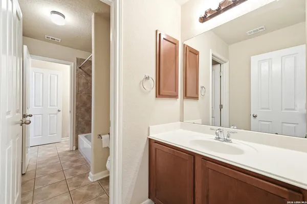 $2,395 | 1914 Lake Peipsi, San Antonio, TX 78251