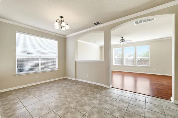 $2,395 | 1914 Lake Peipsi, San Antonio, TX 78251