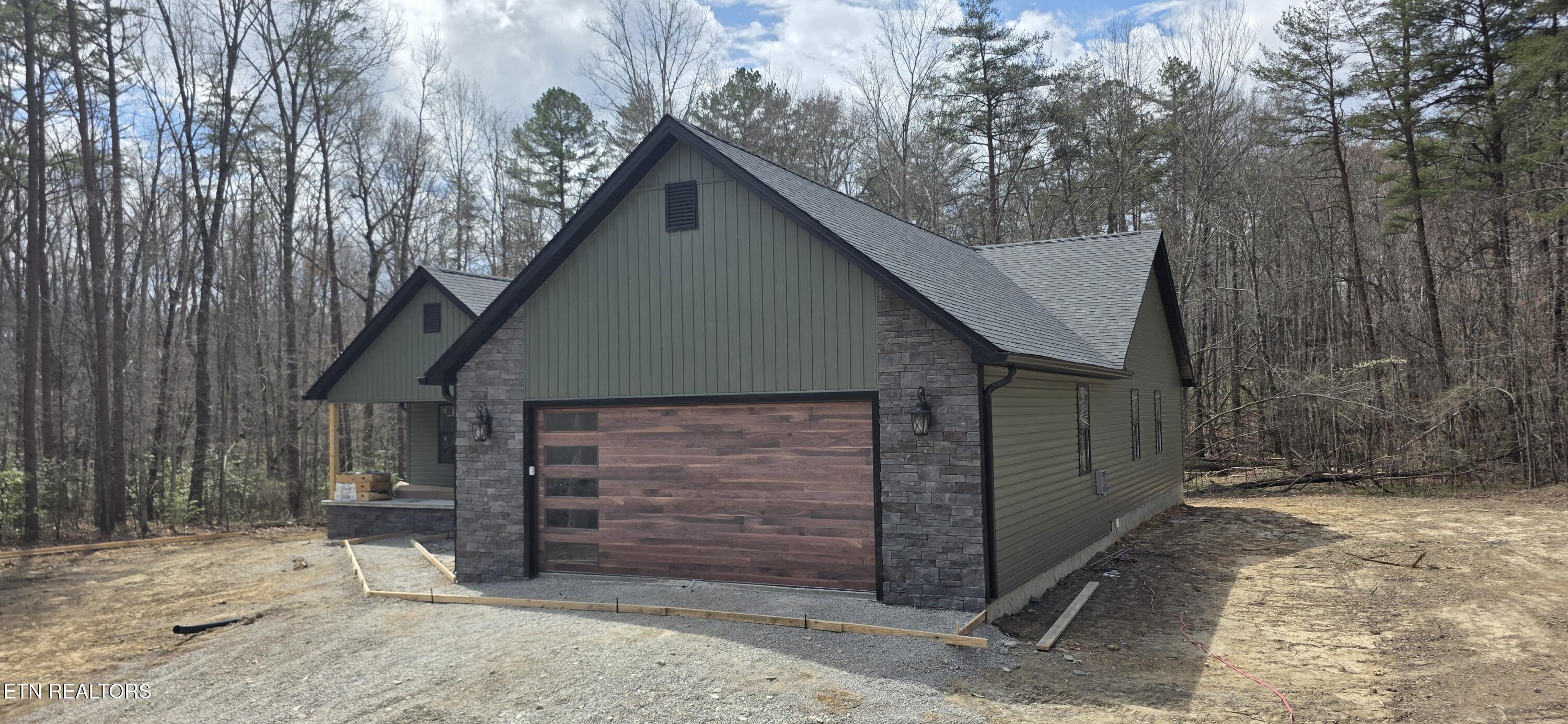 1300 Laurel Way Monterey, TN 38574 - Photo 5 of 27 1000018332