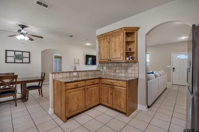 $384,900 | 708 Jaxon Drive, Whitehouse, TX 75791