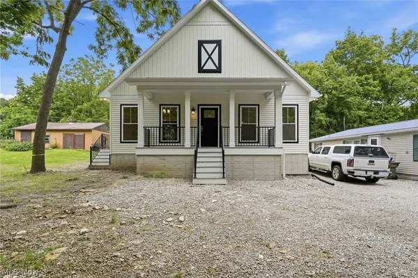 $474,500 | 2327 Oak Knoll Drive, Lakeside Marblehead, OH 43440