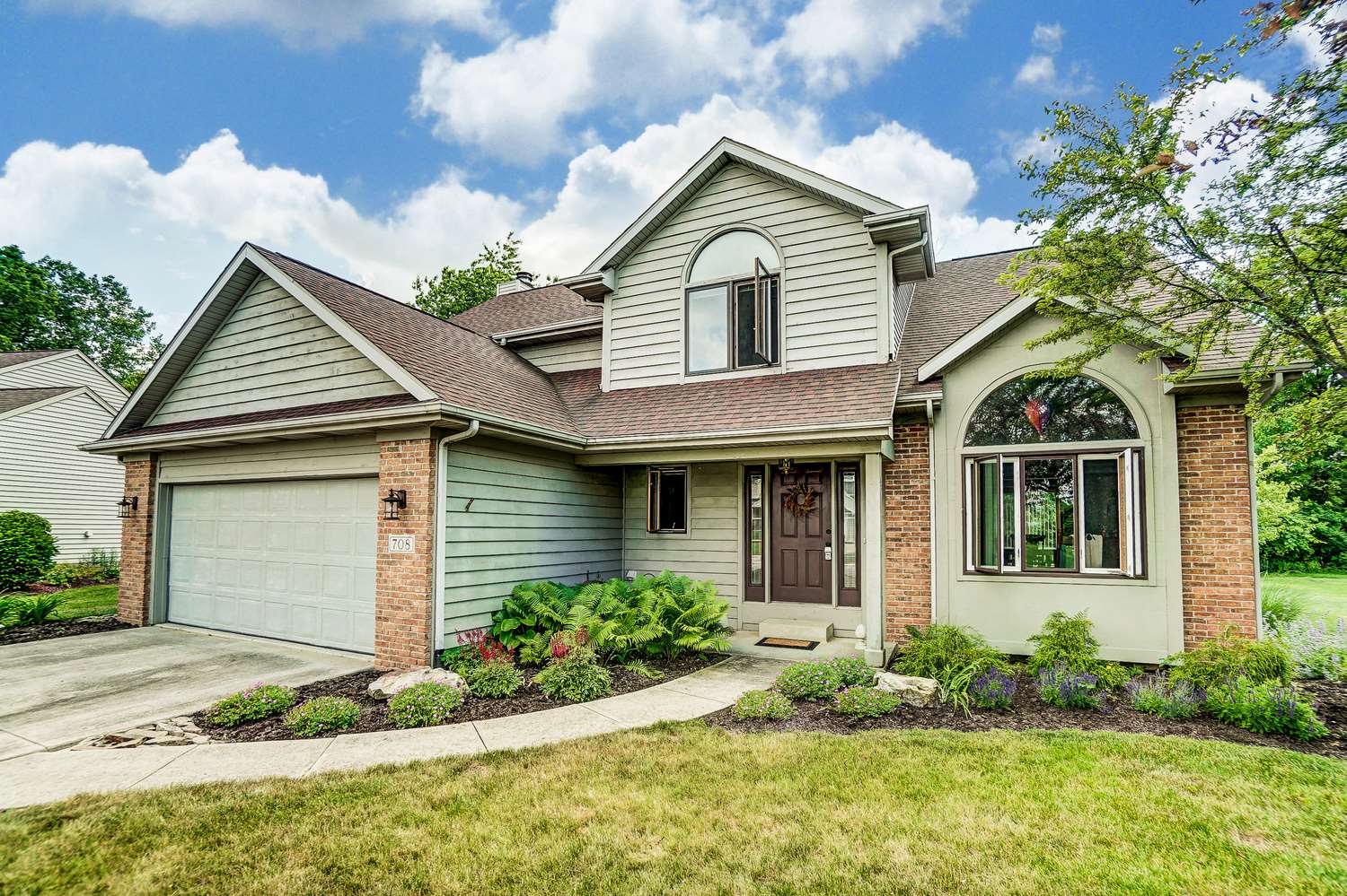 708 Benderlock Way Fort Wayne, IN 46804 - Photo 3 of 36 Gallery Image 3