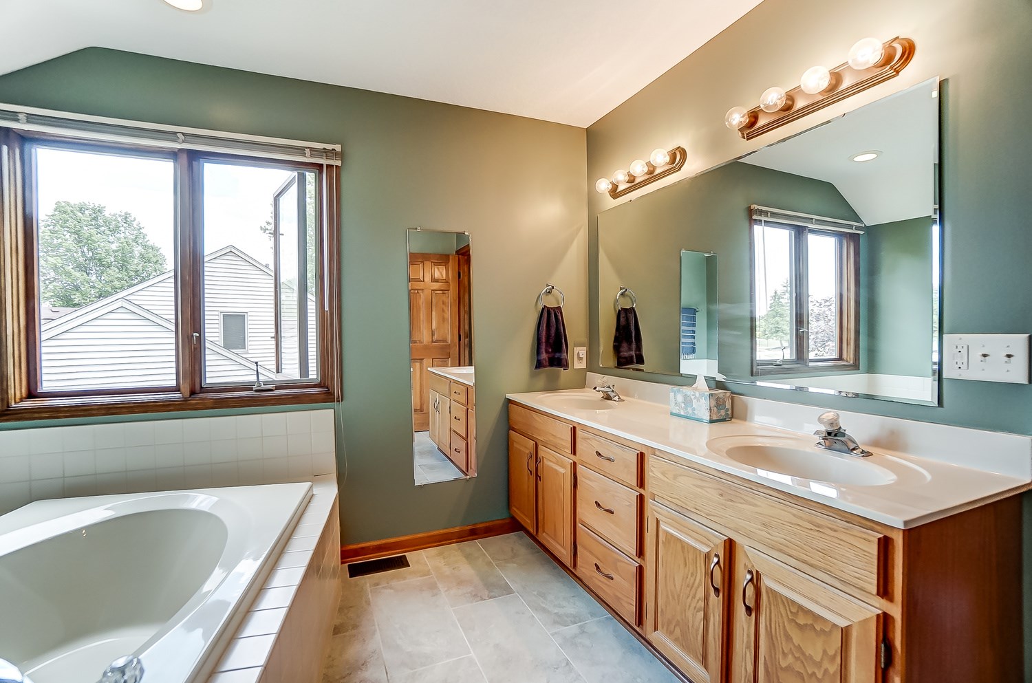 708 Benderlock Way Fort Wayne, IN 46804 - Photo 21 of 36 Gallery Image 21