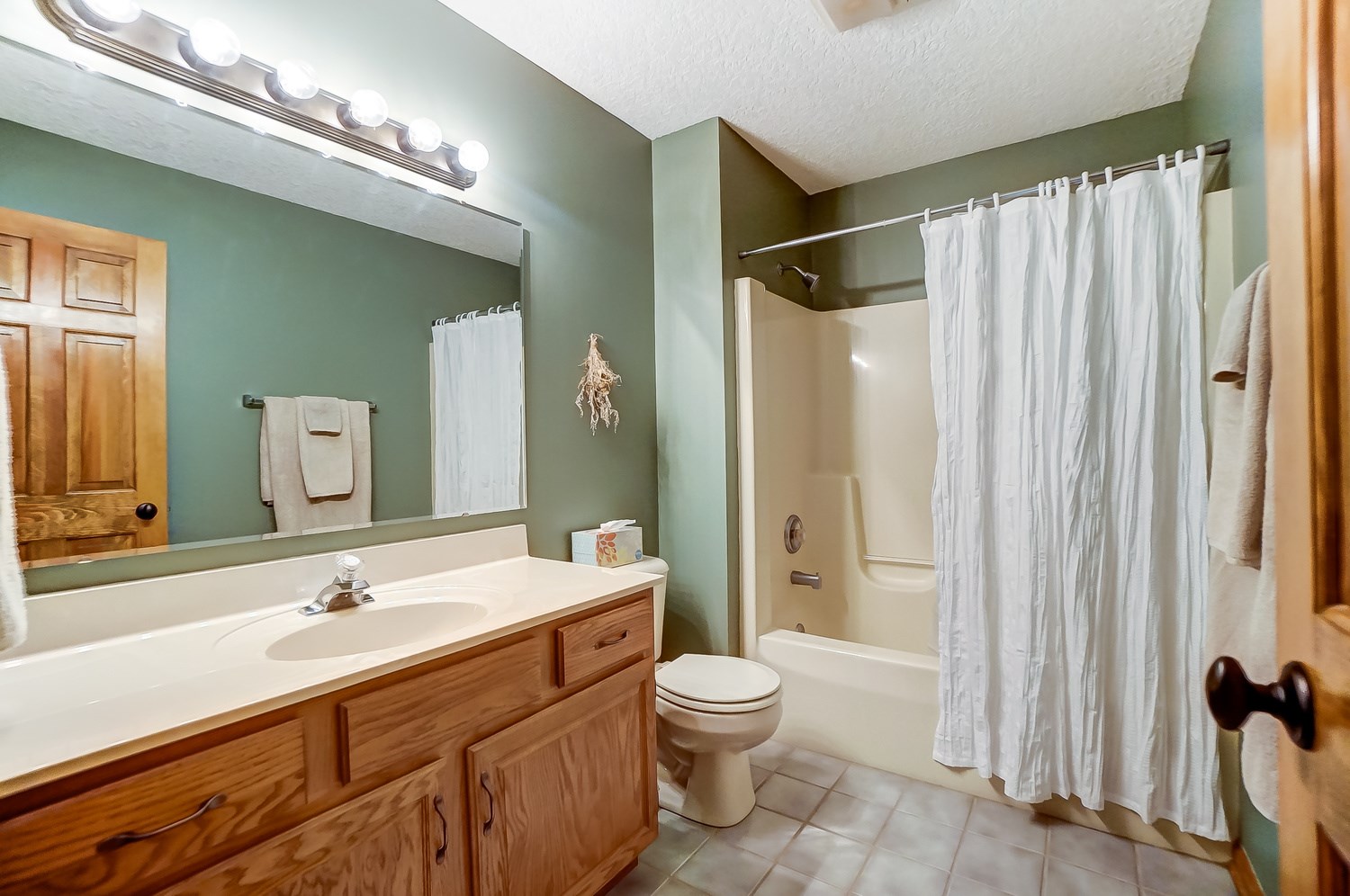 708 Benderlock Way Fort Wayne, IN 46804 - Photo 24 of 36 Gallery Image 24