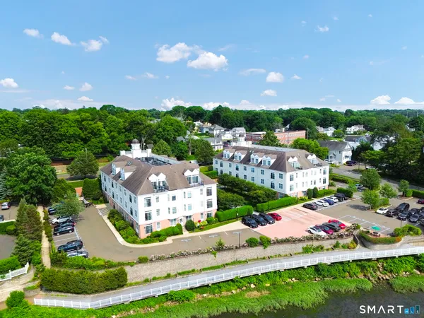 $584,900 | 142 East Avenue, Unit A305, Norwalk, CT 06851