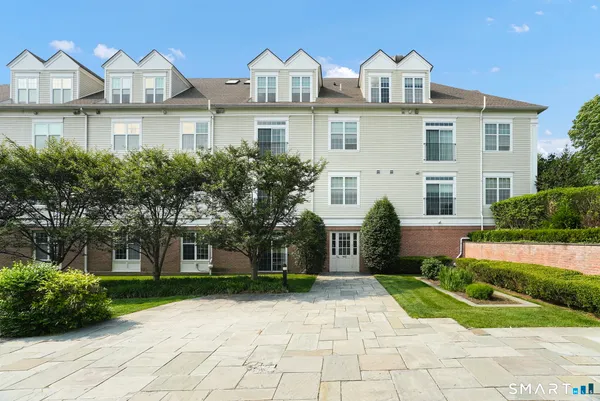 $584,900 | 142 East Avenue, Unit A305, Norwalk, CT 06851