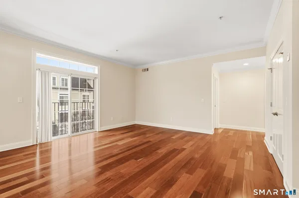 $584,900 | 142 East Avenue, Unit A305, Norwalk, CT 06851