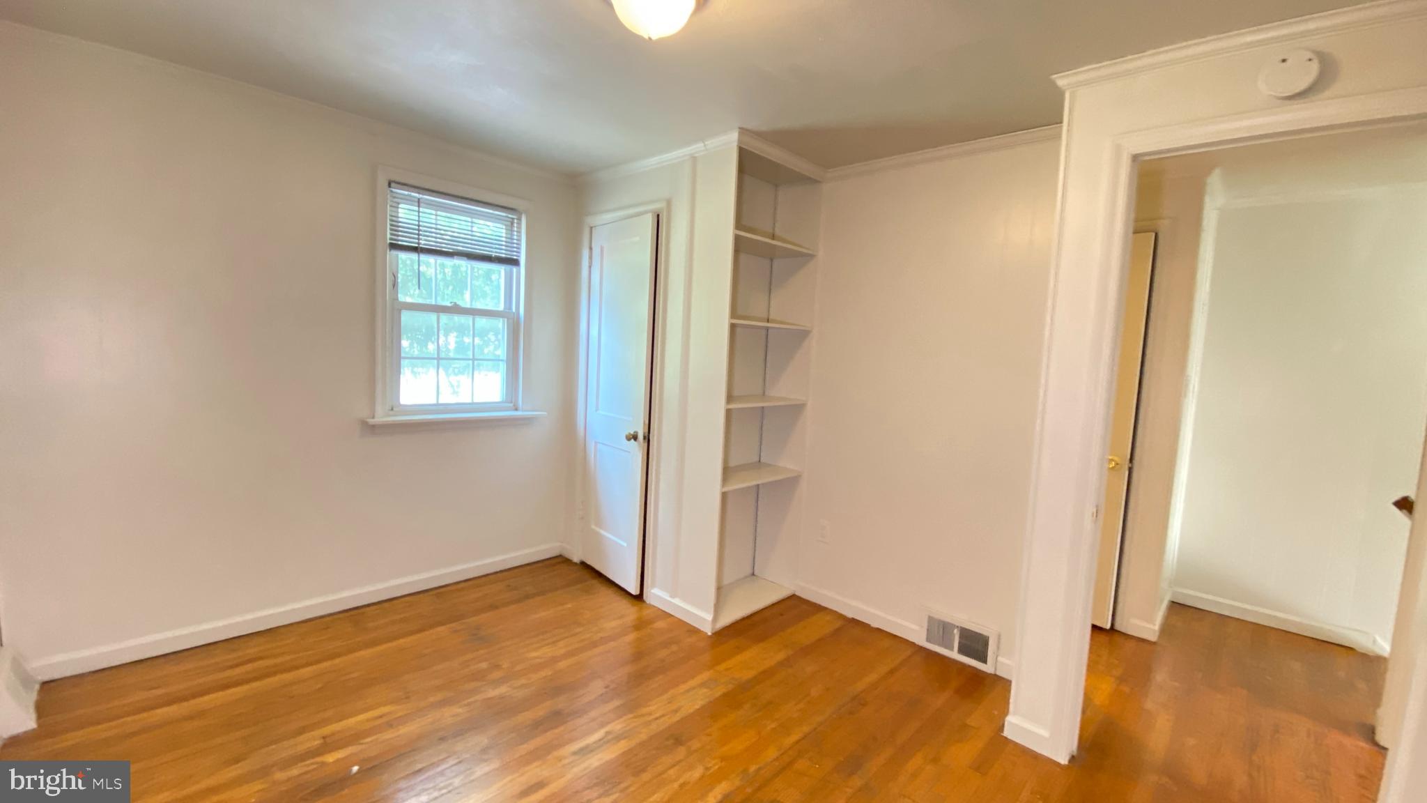 323 Rural Avenue Chester, PA 19013 - Photo 16 of 25 Gallery Image 16