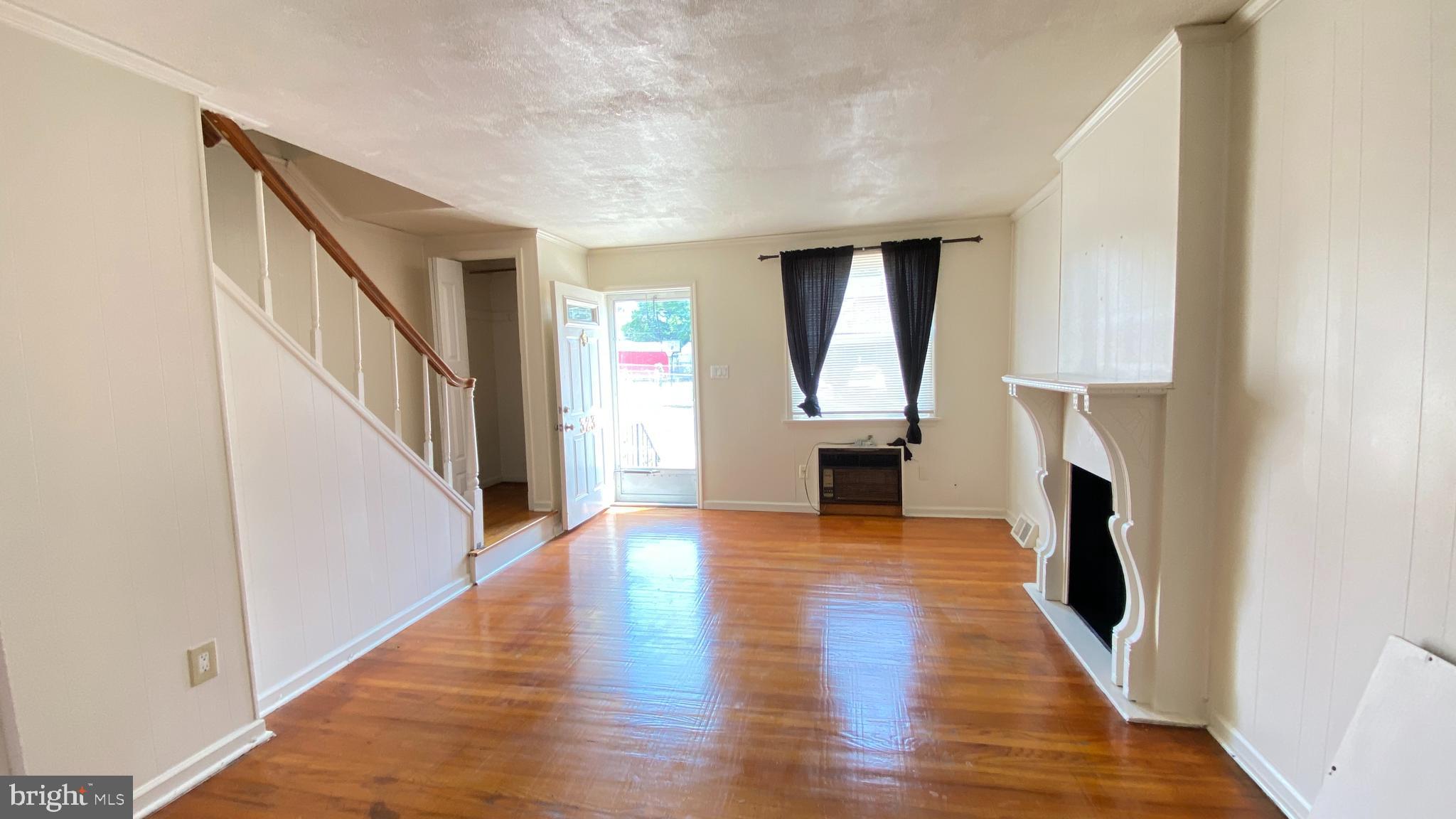 323 Rural Avenue Chester, PA 19013 - Photo 5 of 25 Gallery Image 5