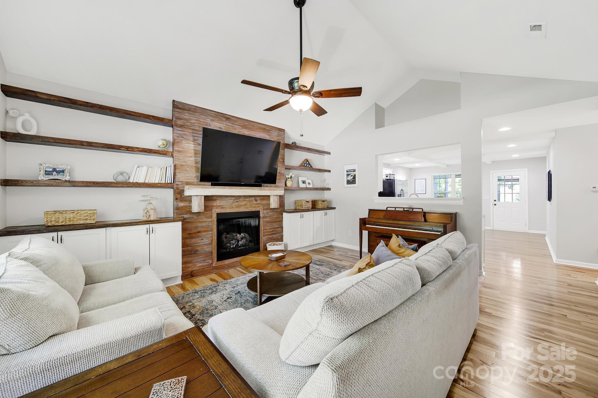 224 Eagle Creek Road Clover, SC 29710 - Photo 3 of 30 Gallery Image 3