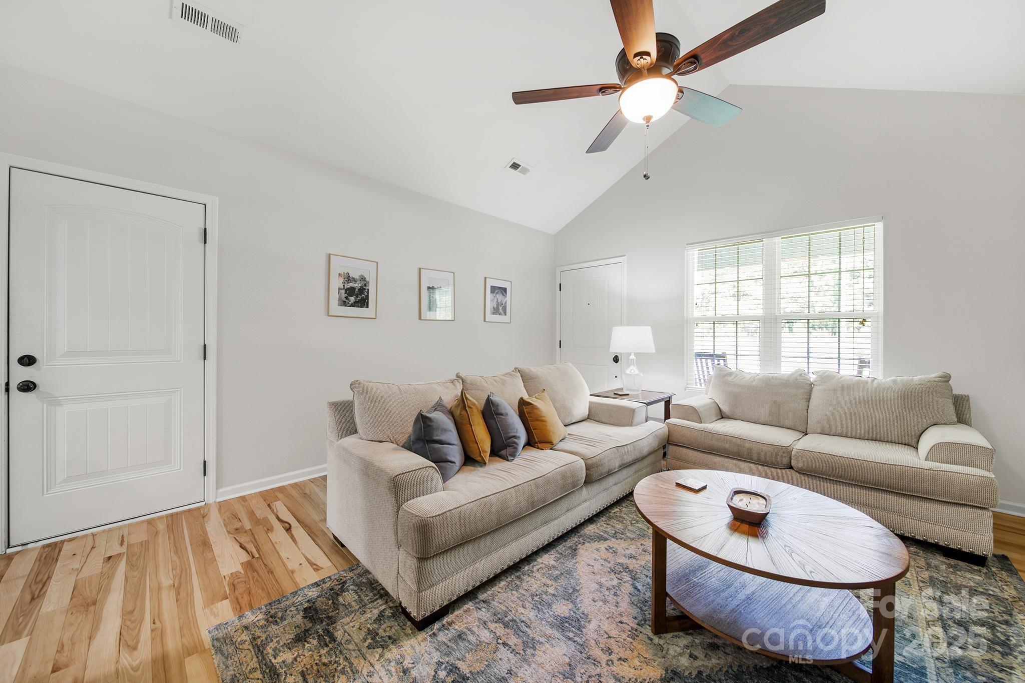 224 Eagle Creek Road Clover, SC 29710 - Photo 5 of 30 Gallery Image 5