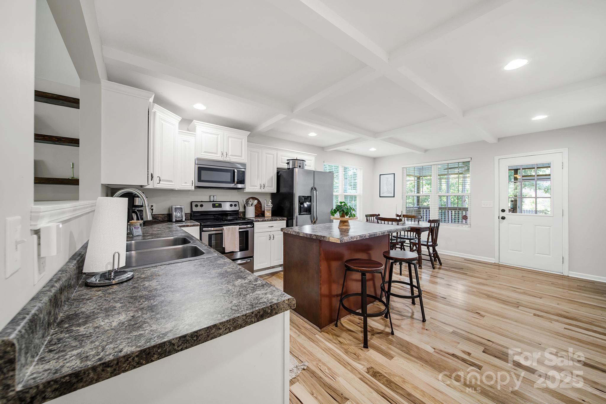 224 Eagle Creek Road Clover, SC 29710 - Photo 6 of 30 Gallery Image 6